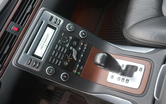 Volvo XC 70 cena 57600 przebieg: 181000, rok produkcji 2011 z Ropczyce małe 596